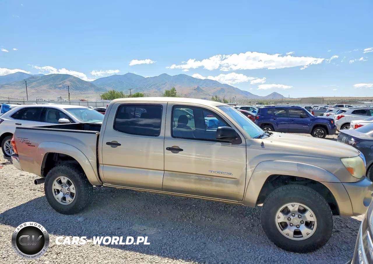 2005 Toyota Tacoma Double Cab VIN:5TELU42N05Z134239 - 4