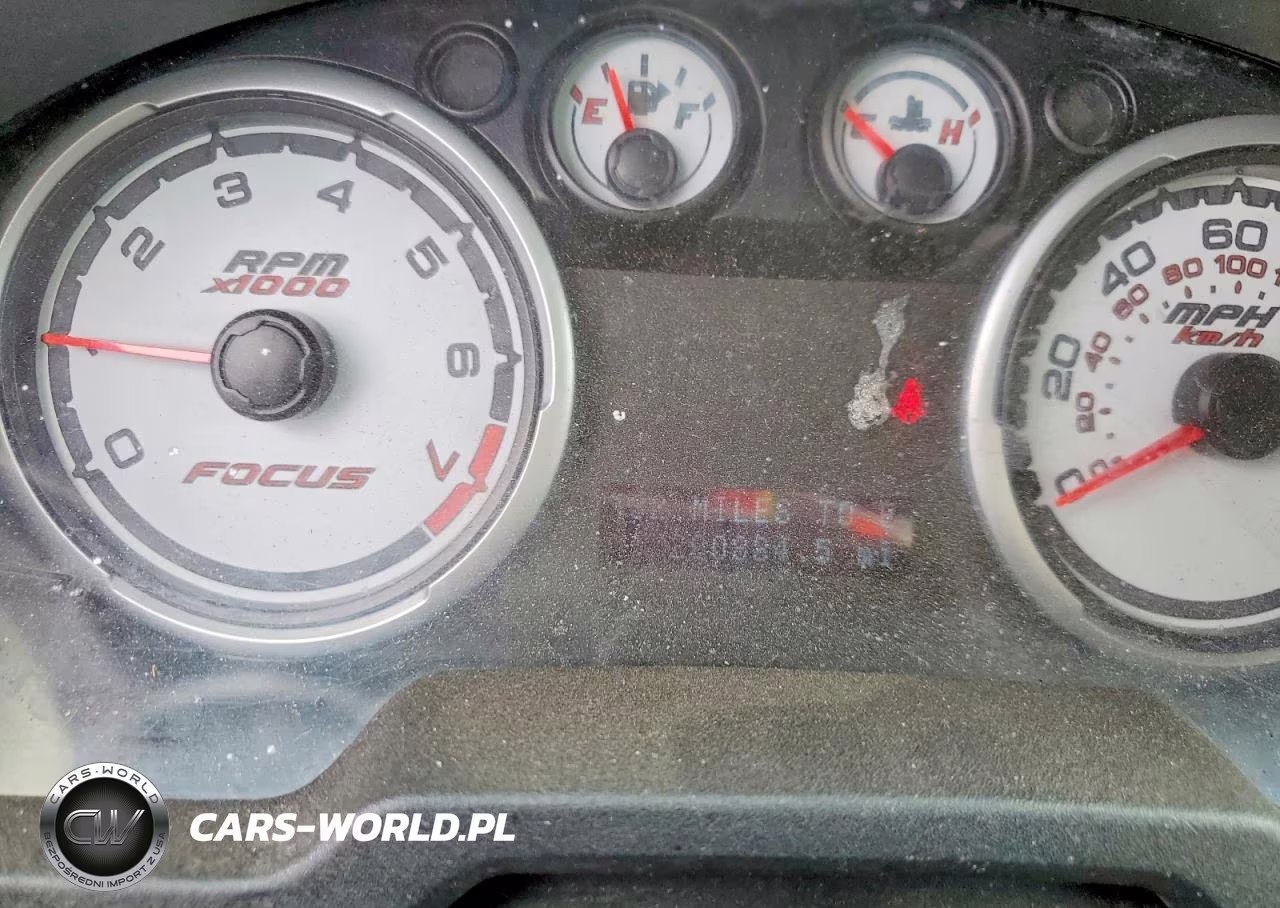 2008 Ford Focus VIN:1FAHP35NX8W261476 - 9