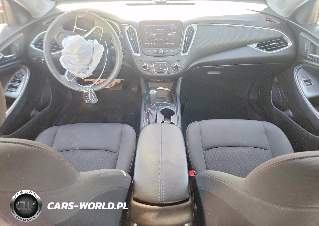 2019 Chevrolet Malibu Lt VIN:1G1ZD5ST9KF154067 - 8