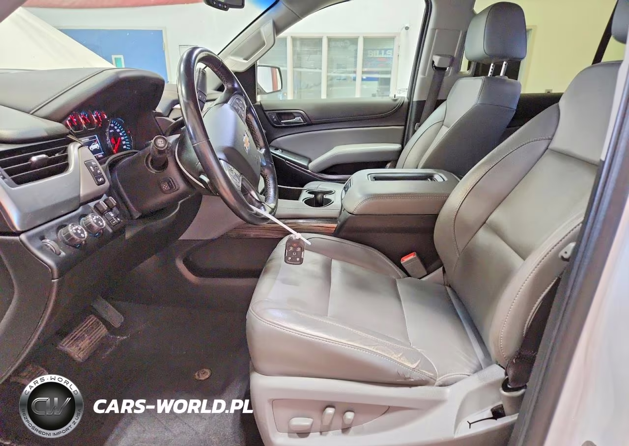 2019 Chevrolet Tahoe K1500 Lt VIN:1GNSKBKCXKR358878 - 7