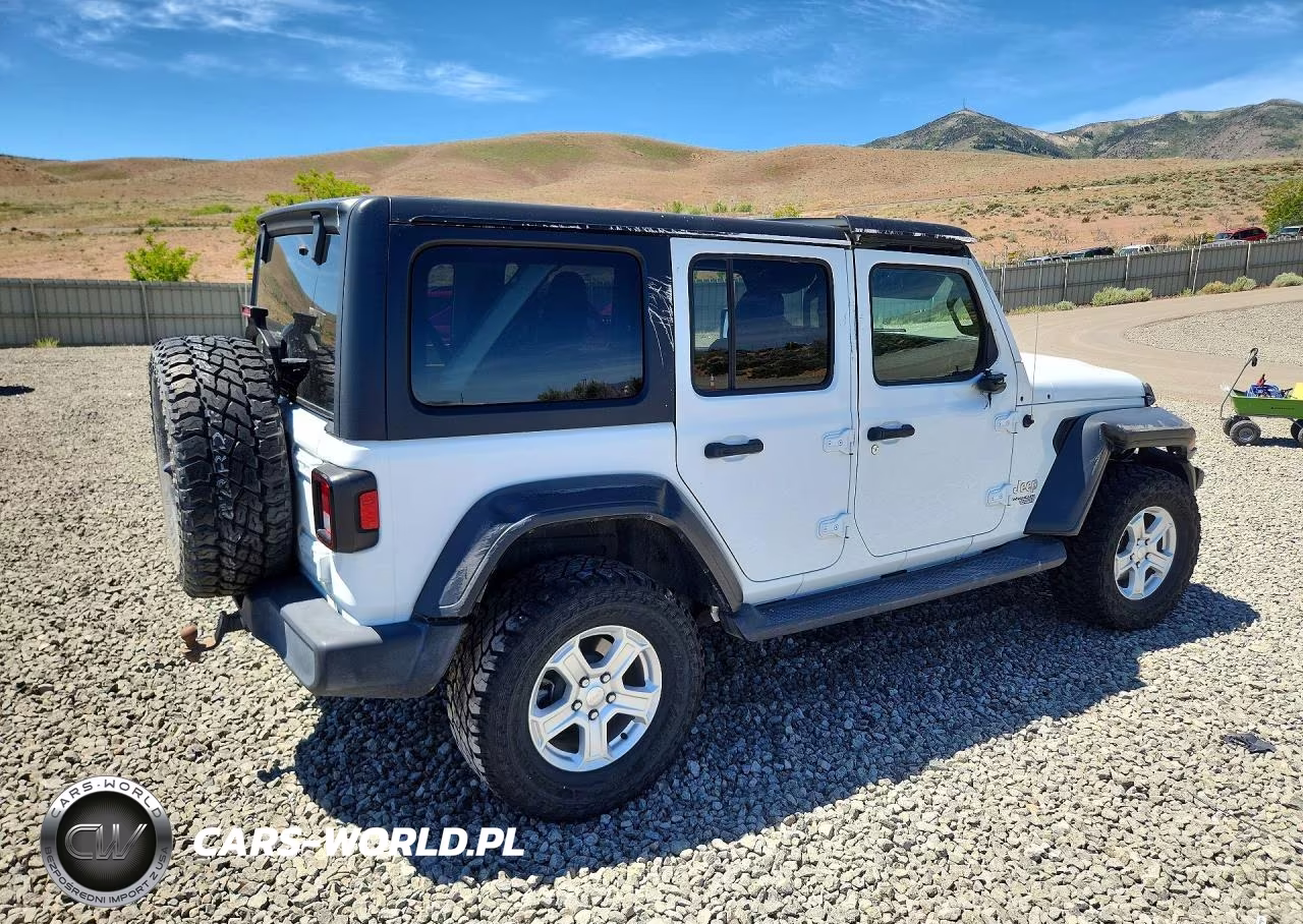2020 Jeep Wrangler Unlimited Sport VIN:1C4HJXDG9LW192259 - 3