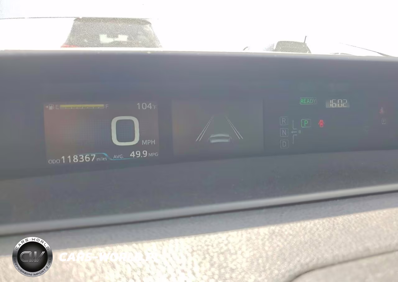 2020 Toyota Prius Le VIN:JTDKARFUXL3119147 - 10