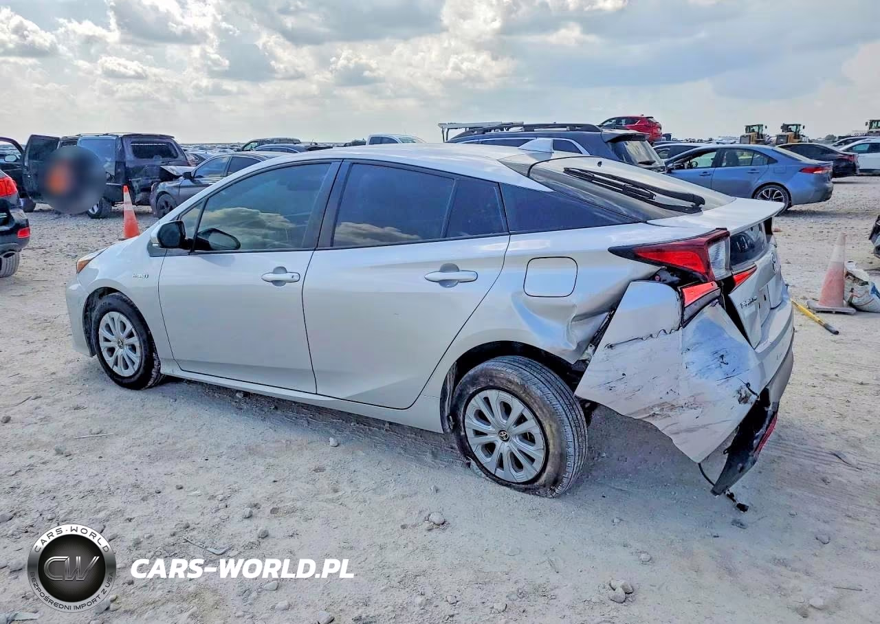 2020 Toyota Prius Le VIN:JTDKARFUXL3119147 - 3