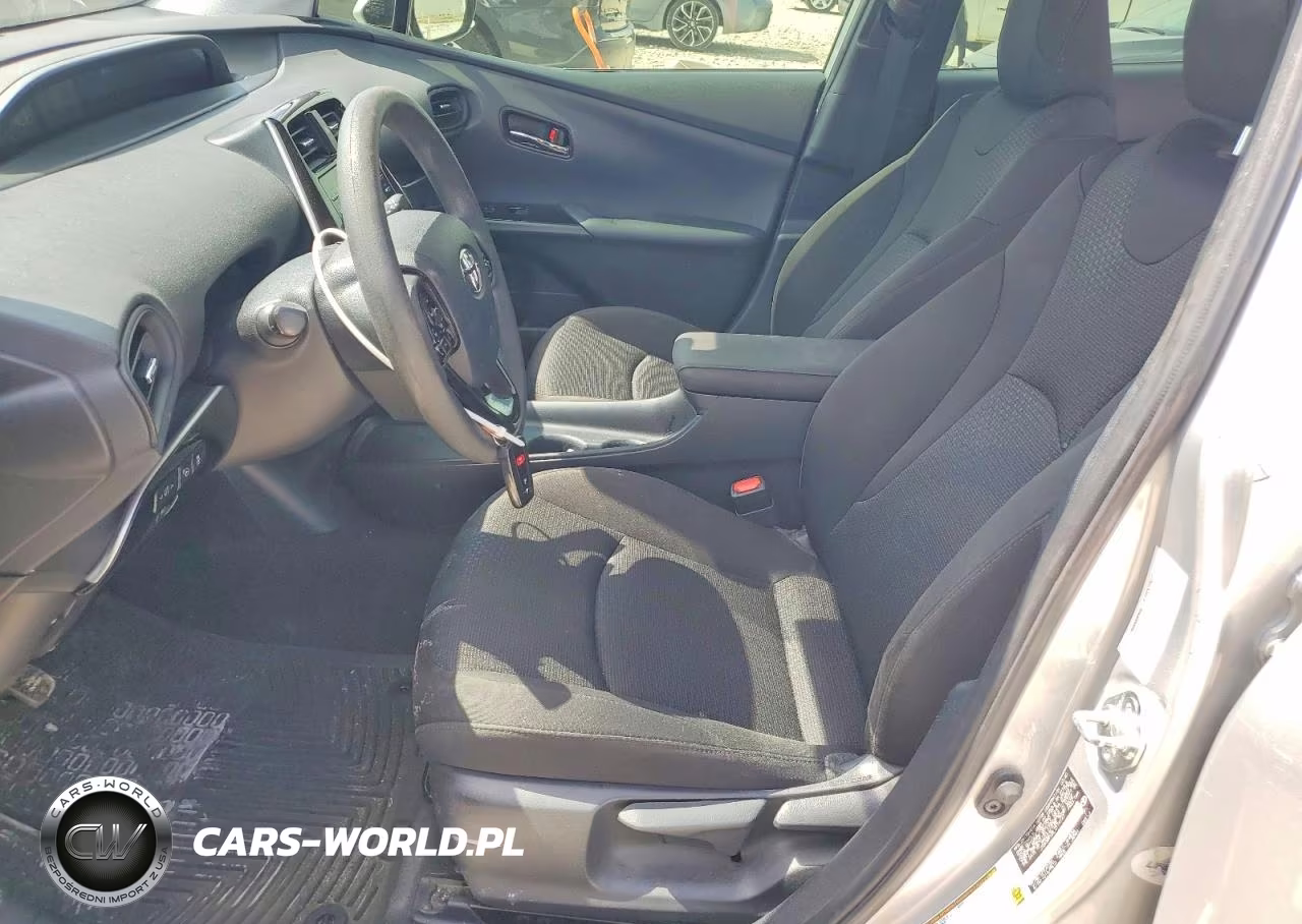 2020 Toyota Prius Le VIN:JTDKARFUXL3119147 - 8