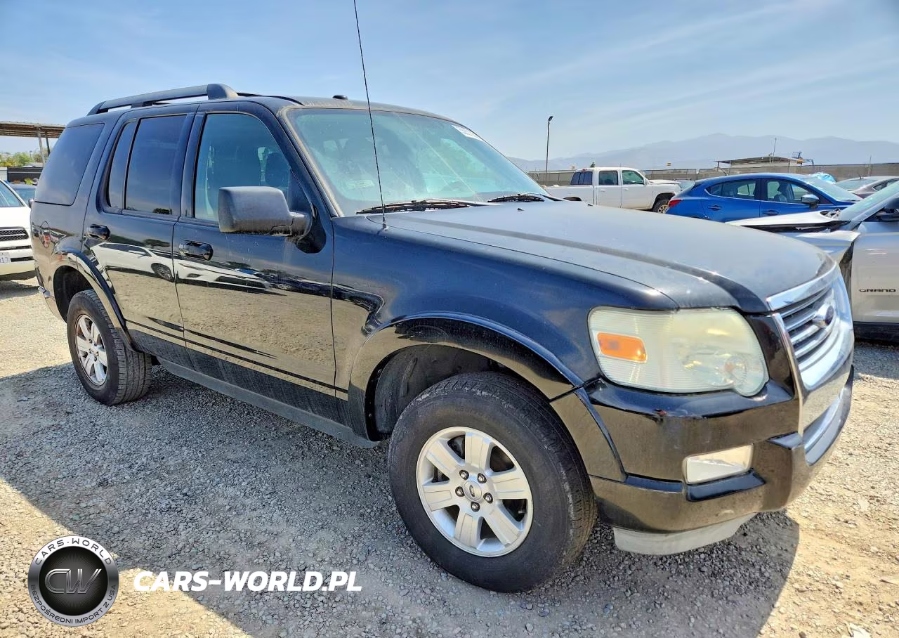 2010 Ford Explorer Xlt VIN:1FMEU6DE8AUA44014 - 4