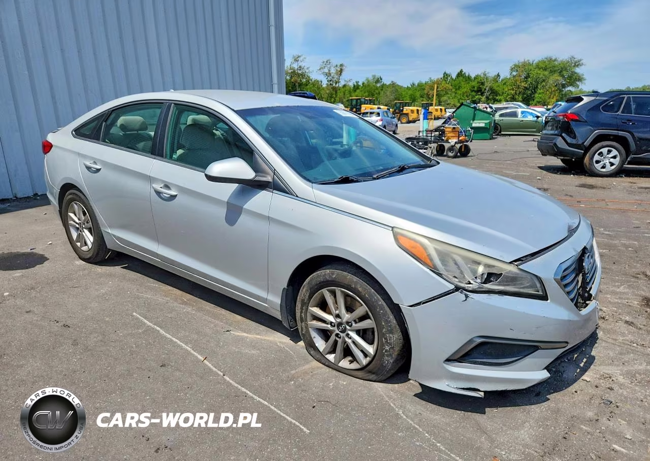 2016 Hyundai Sonata Se VIN:5NPE24AF8GH304409 - 4