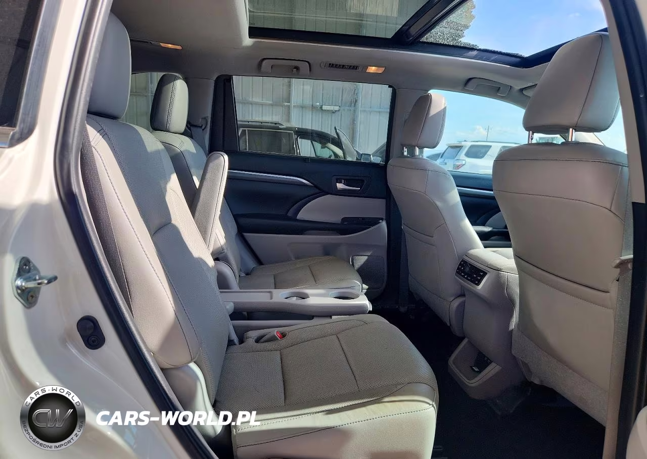 2019 Toyota Highlander Limited Platinum VIN:5TDDZRFH2KS965144 - 11