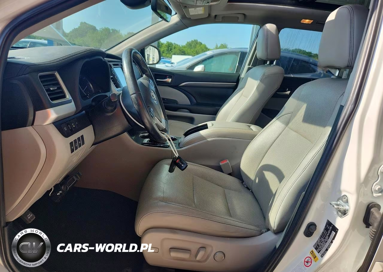 2019 Toyota Highlander Limited Platinum VIN:5TDDZRFH2KS965144 - 7