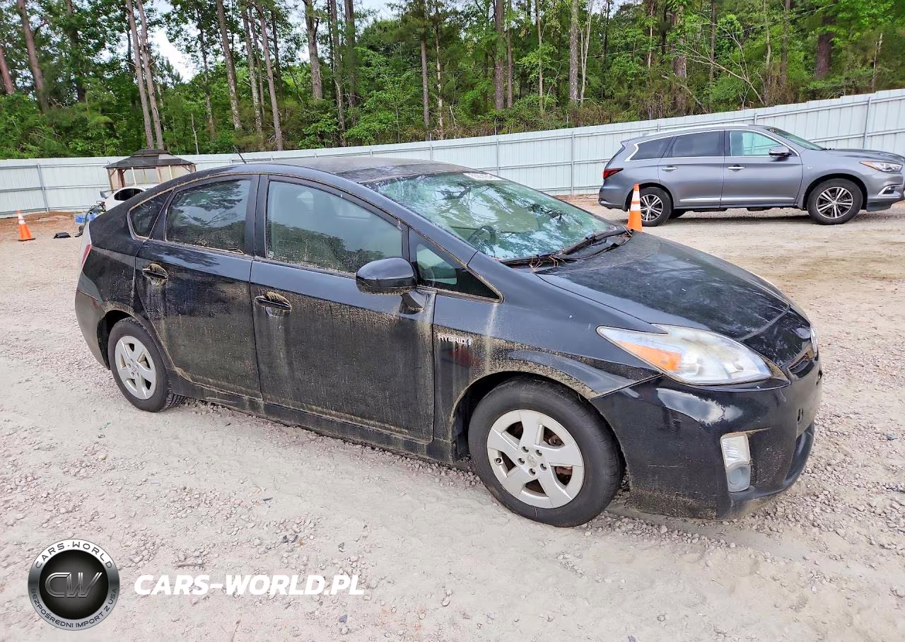2011 Toyota Prius Three VIN:JTDKN3DU8B0265891 - 4