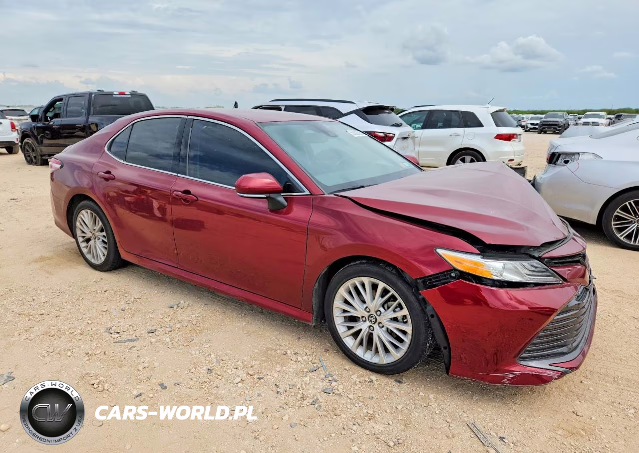 2019 Toyota Camry Xle VIN:4T1B11HK0KU703462 - 4
