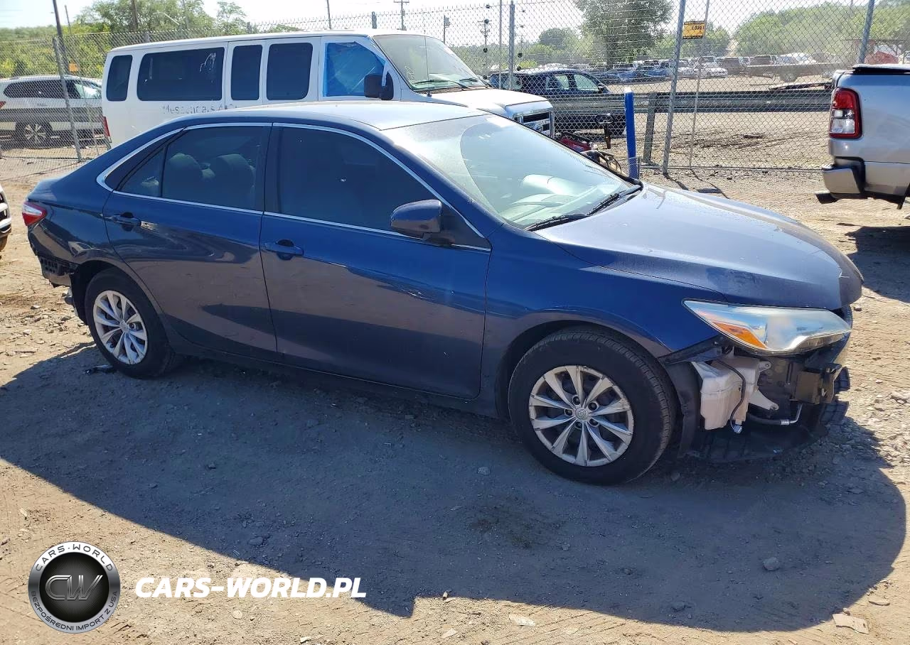 2016 Toyota Camry Le VIN:4T4BF1FK1GR568784 - 4