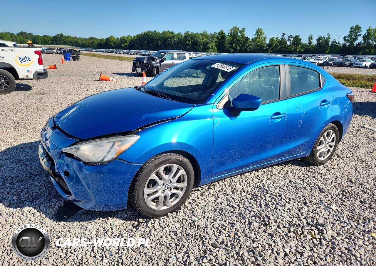 2016 Scion Ia Base – zdjęcie 1 z 12
