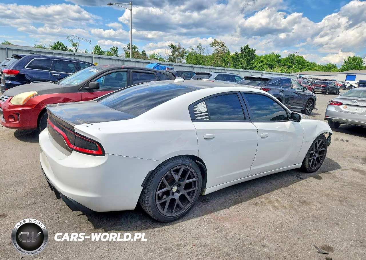 2016 Dodge Charger R VIN:2C3CDXCT2GH310354 - 3