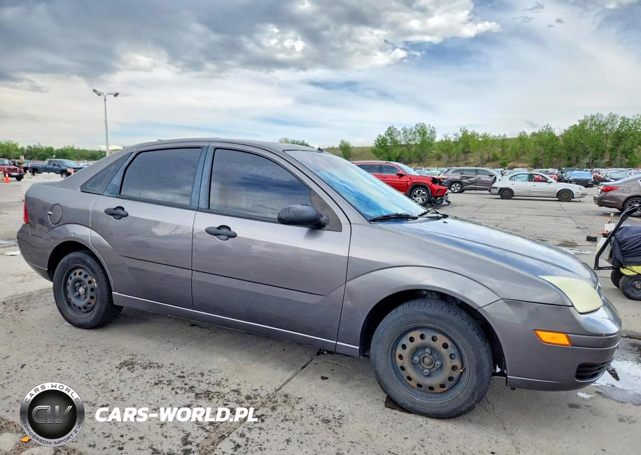2007 Ford Focus Zx4 VIN:1FAHP34N37W244745 - 4