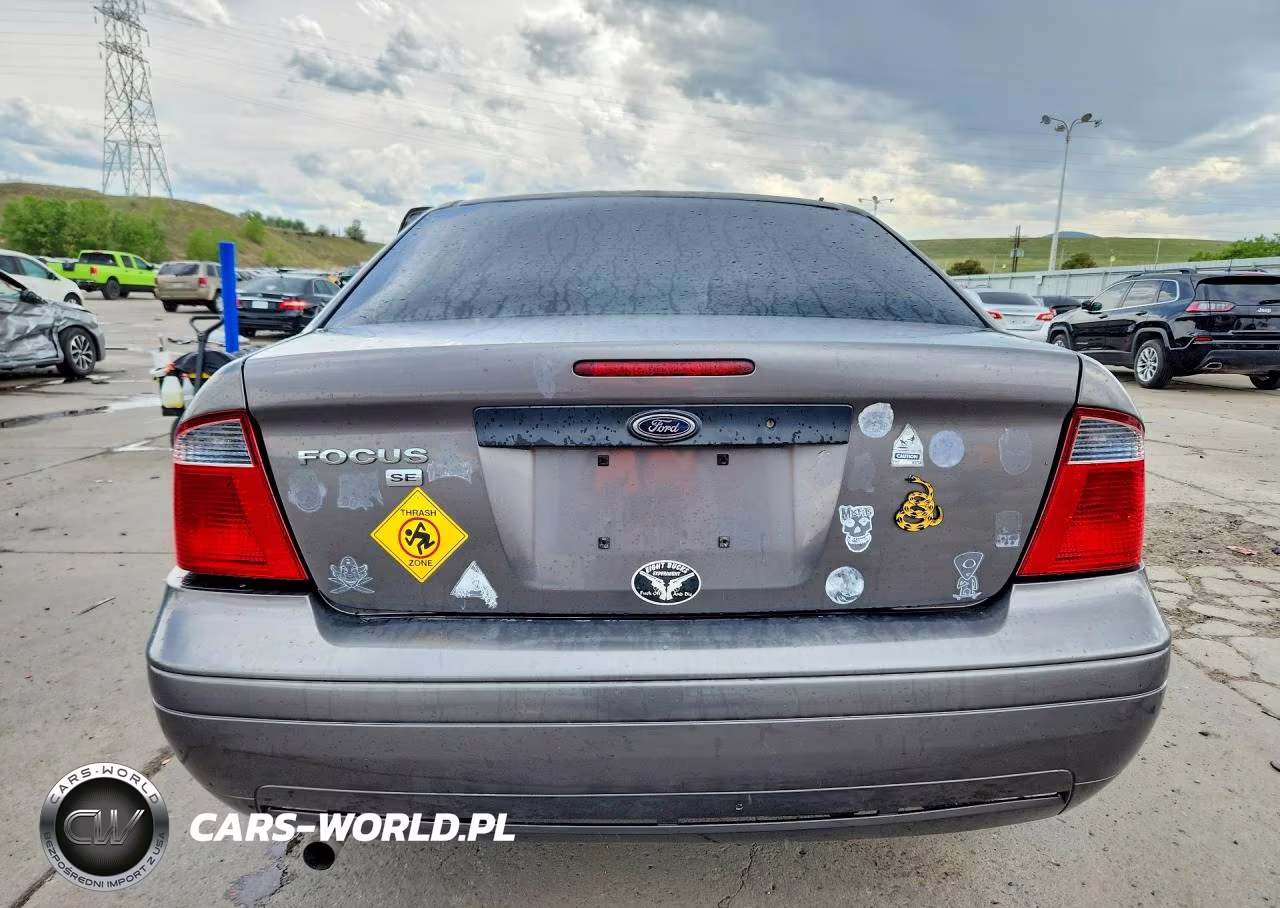 2007 Ford Focus Zx4 VIN:1FAHP34N37W244745 - 6