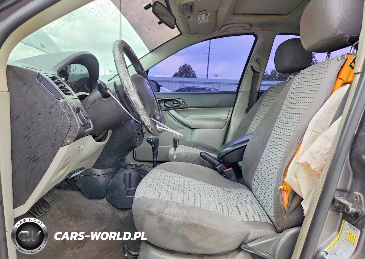 2007 Ford Focus Zx4 VIN:1FAHP34N37W244745 - 7