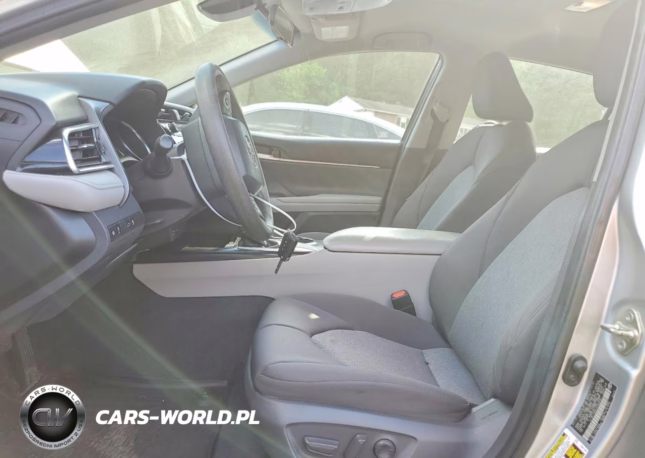 2018 Toyota Camry Le VIN:4T1B11HK9JU104039 - 7