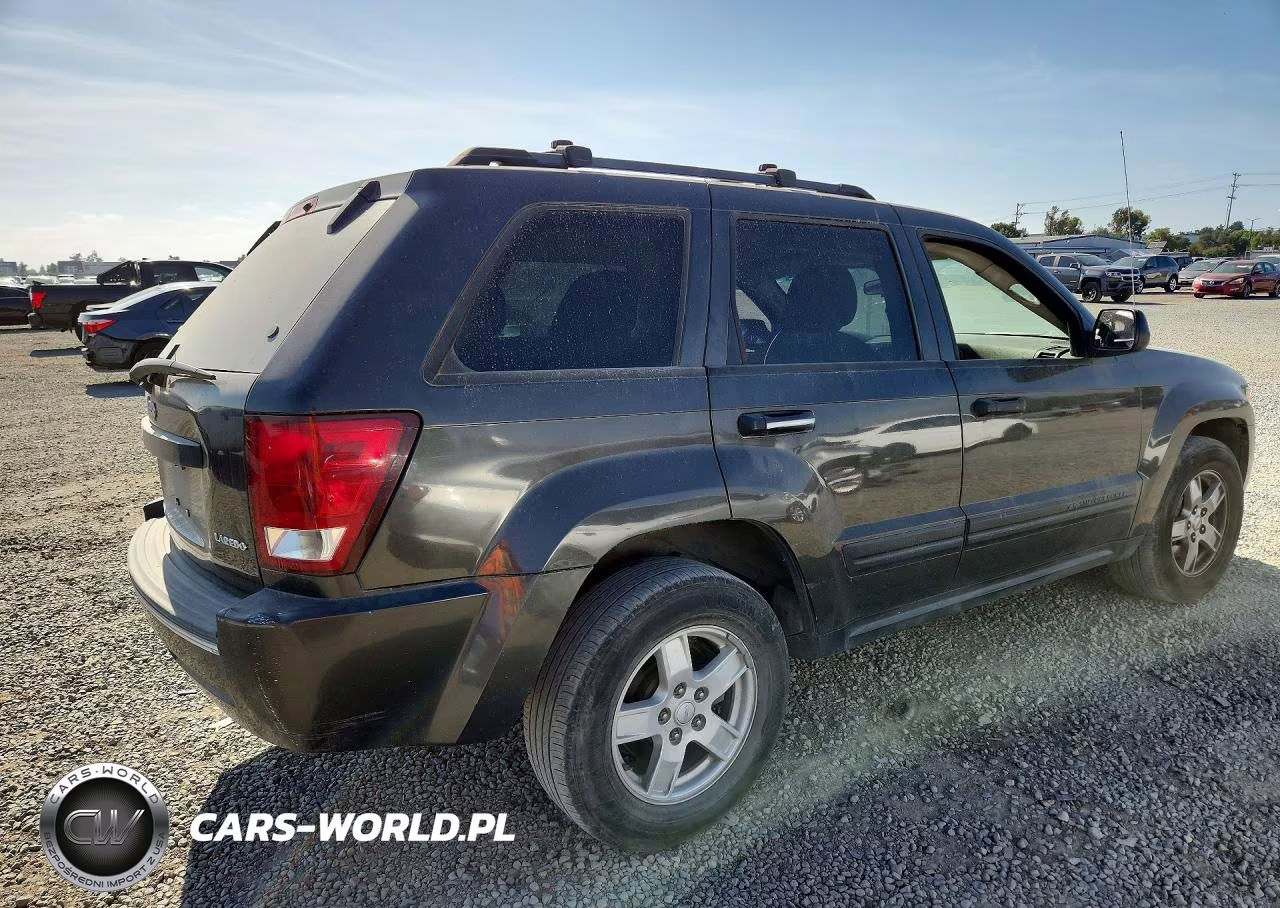 2005 Jeep Grand Cherokee Laredo VIN:1J4GS48K35C569950 - 3