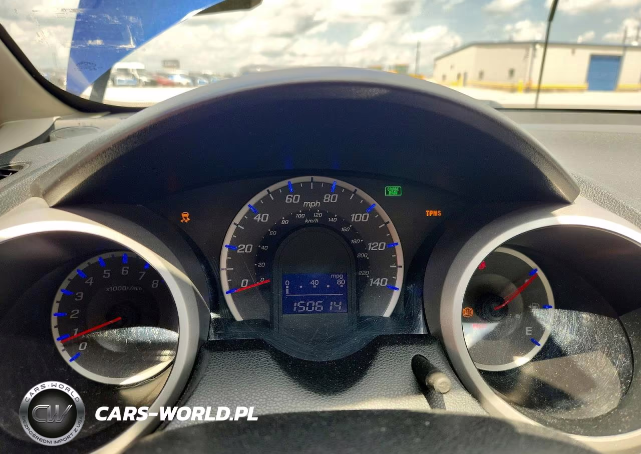 2013 Honda Fit VIN:JHMGE8H35DC061439 - 9