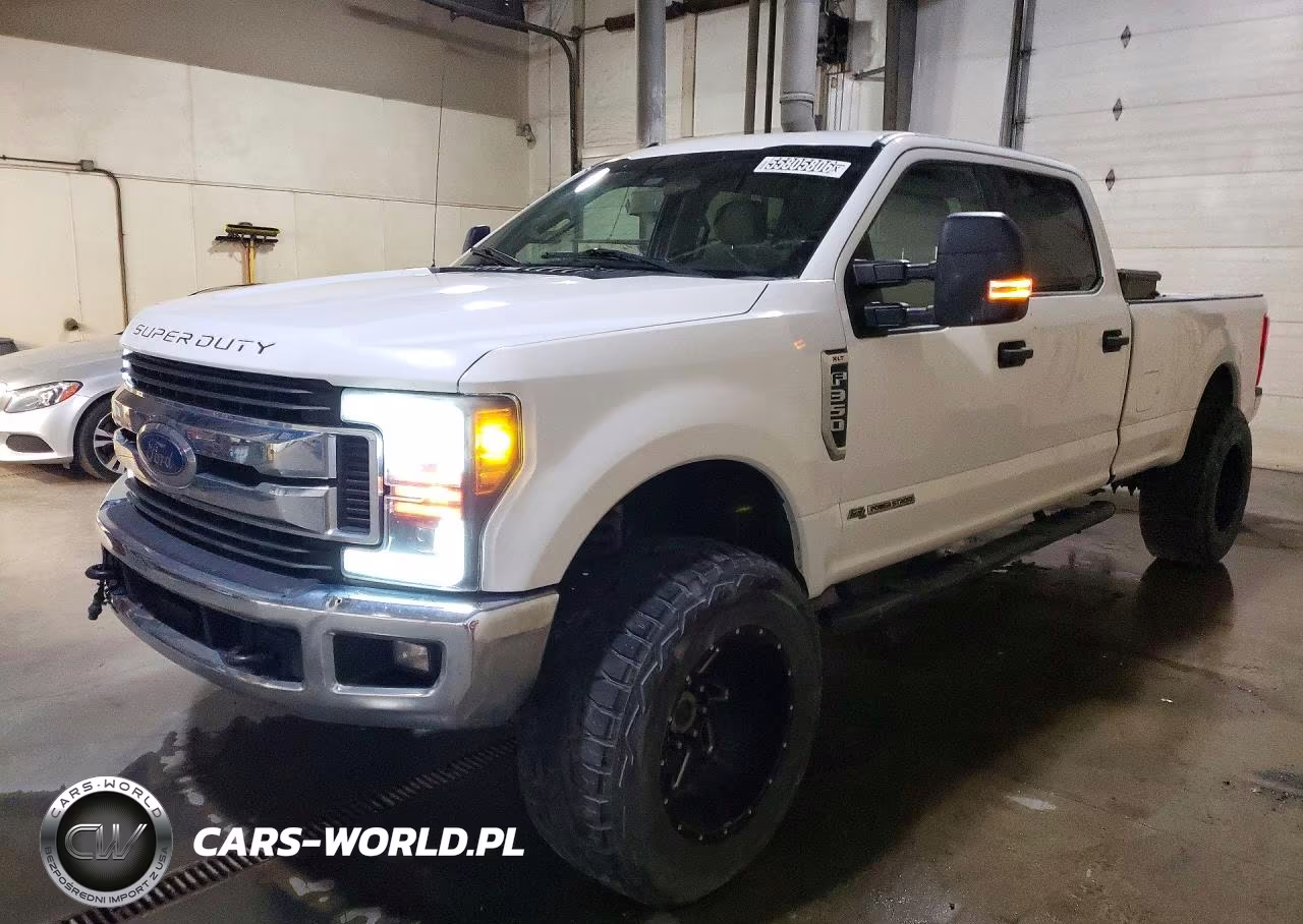 2017 Ford F350 Super Duty – zdjęcie 1 z 12