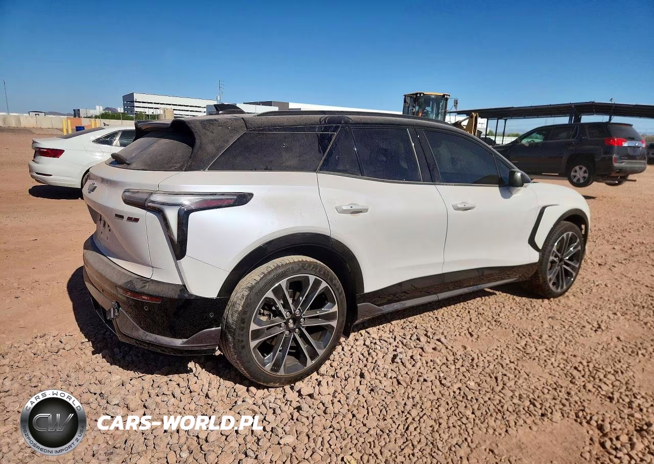 2025 Chevrolet Blazer Ss VIN:3GNKDERL6SS198562 - 3