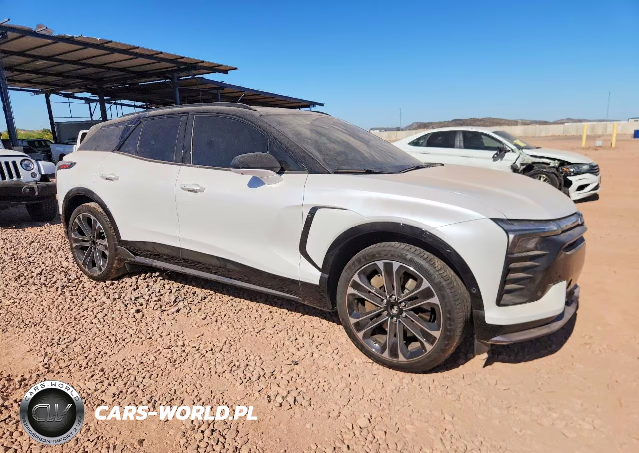 2025 Chevrolet Blazer Ss VIN:3GNKDERL6SS198562 - 4