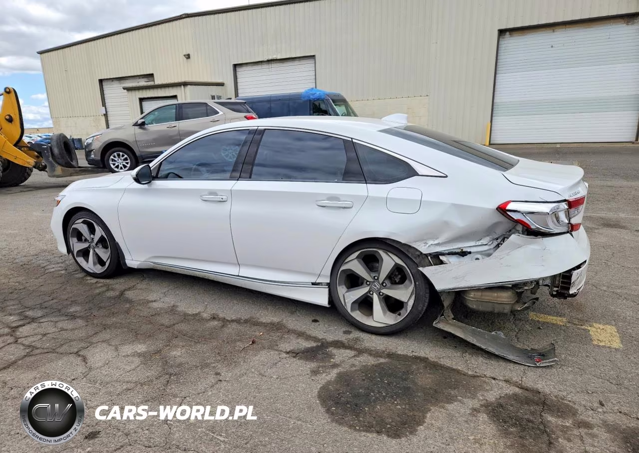 2018 Honda Accord Touring VIN:1HGCV1F94JA013647 - 2