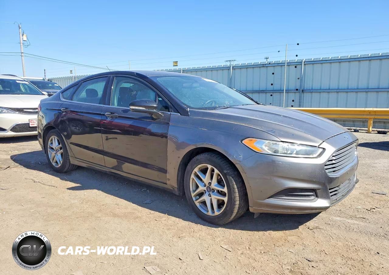 2014 Ford Fusion Se VIN:1FA6P0H7XE5401949 - 4