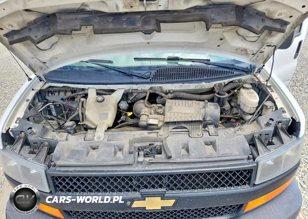 2018 Chevrolet Express G2500 VIN:1GCWGAFG6J1345626 - 12