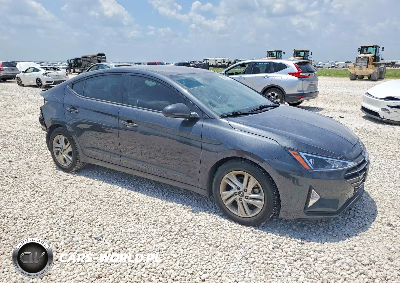 2020 Hyundai Elantra VIN:5NPD84LF0LH549352 - 4