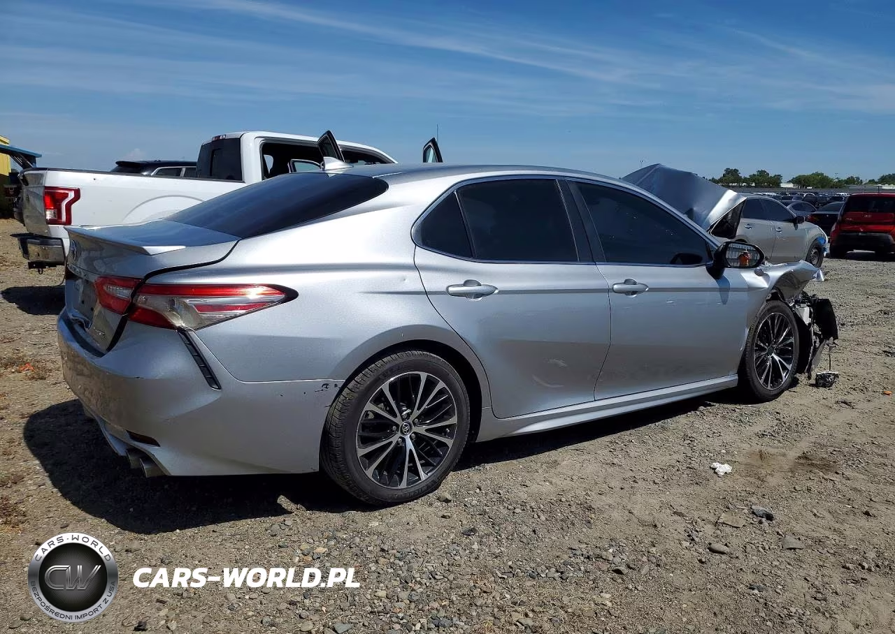 2019 Toyota Camry Se VIN:4T1B11HK4KU173884 - 3