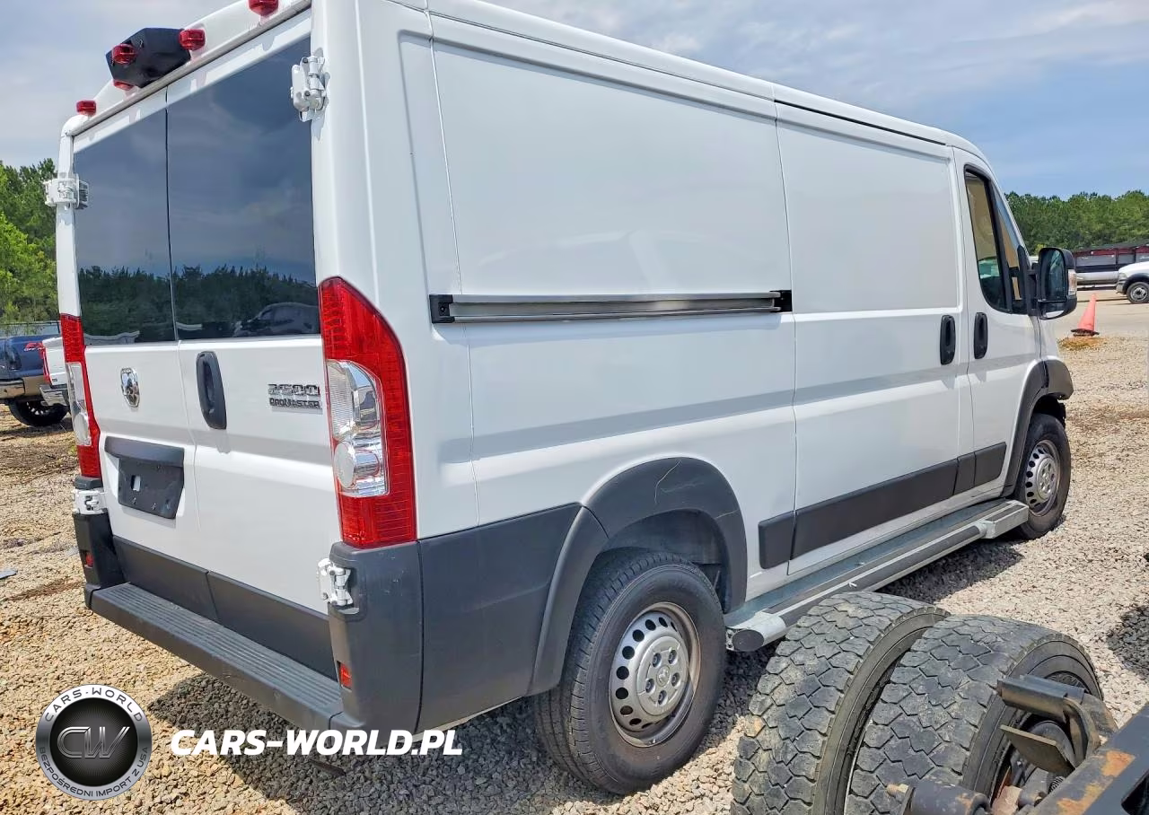 2025 Ram Promaster 2500 2500 Standard VIN:3C6LRVVG6SE538239 - 3