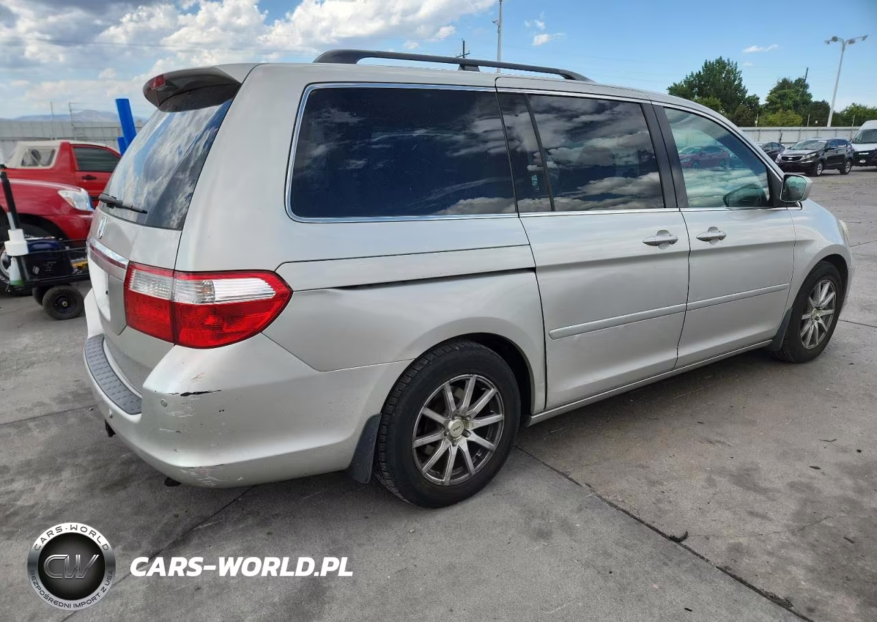 2006 Honda Odyssey Touring VIN:5FNRL38836B020585 - 3