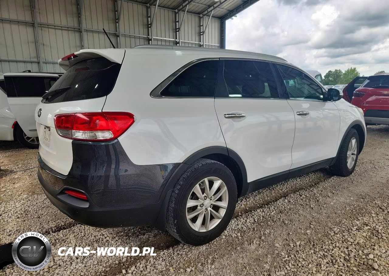 2017 Kia Sorento Lx V6 VIN:5XYPG4A55HG217741 - 3