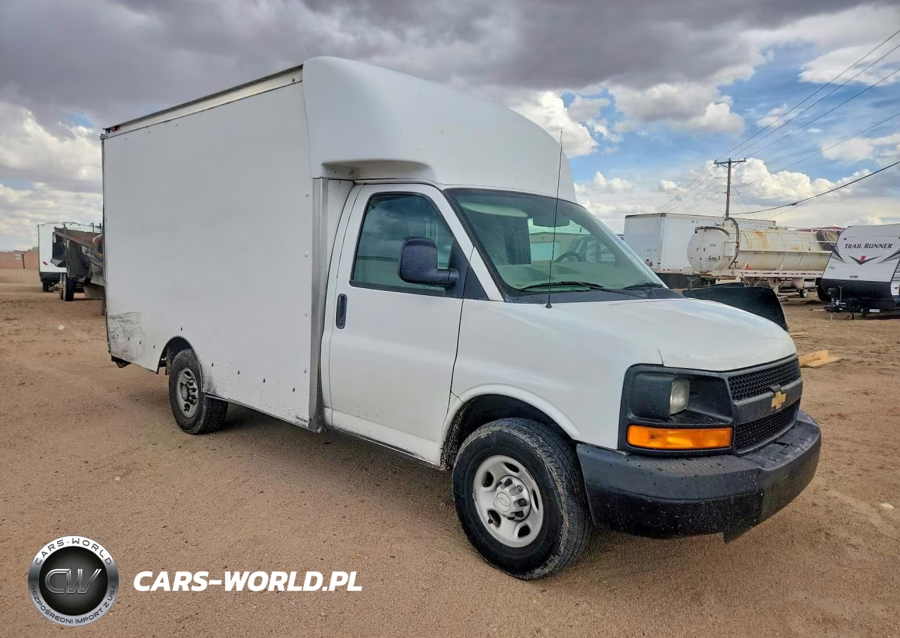 2014 Chevrolet Express G3500 Delivery Truck VIN:1GB0G2BAXE1200693 - 4