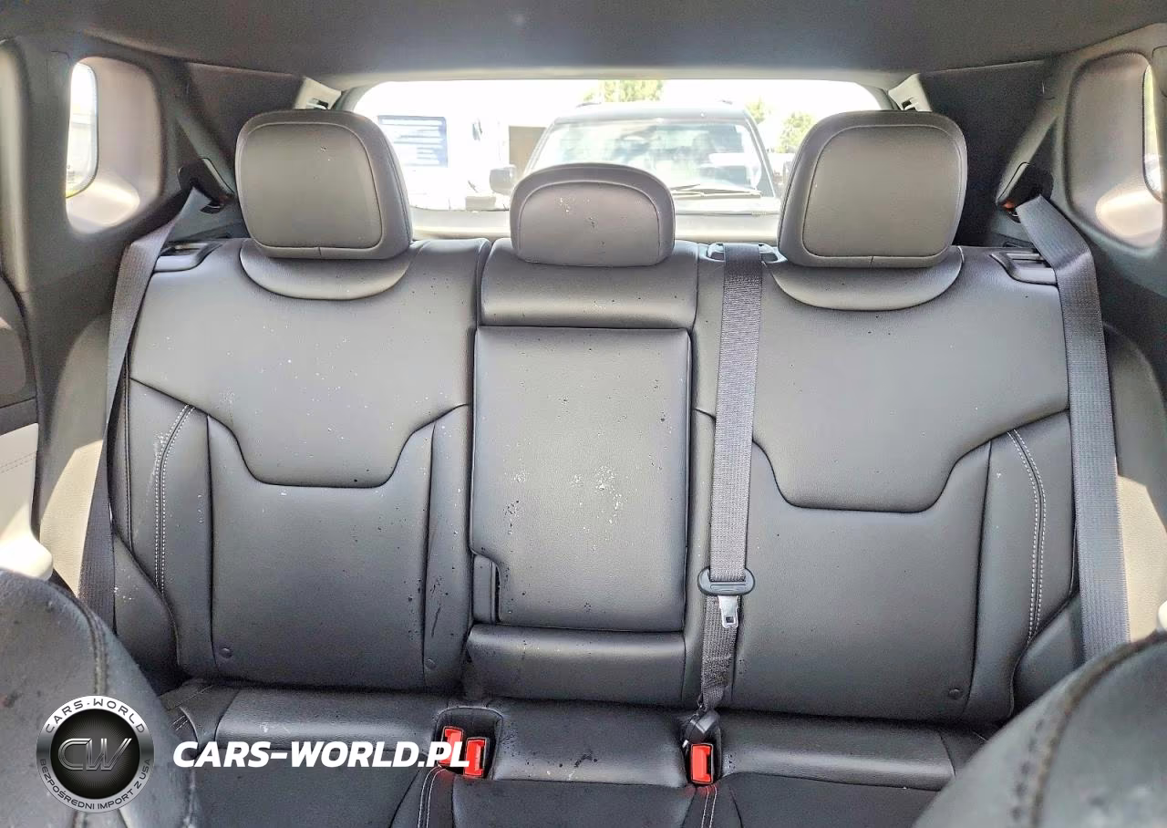 2025 Jeep Compass Limited VIN:3C4NJDCN4ST585169 - 10