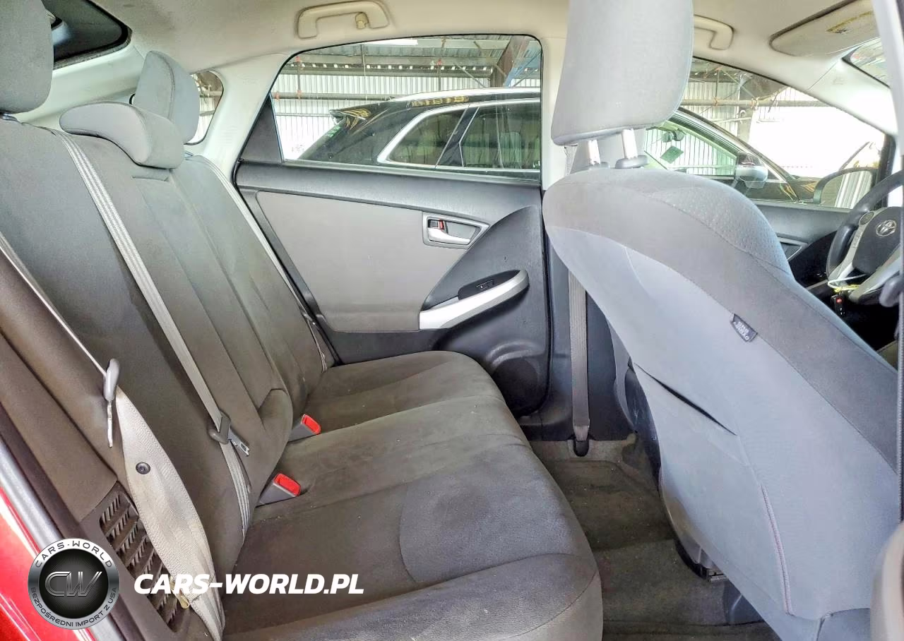 2012 Toyota Prius Three VIN:JTDKN3DU6C5504729 - 10