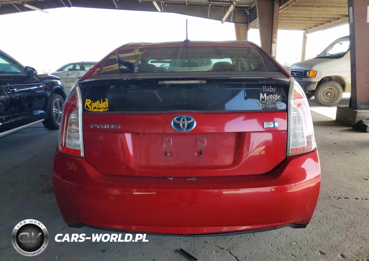 2012 Toyota Prius Three VIN:JTDKN3DU6C5504729 - 6