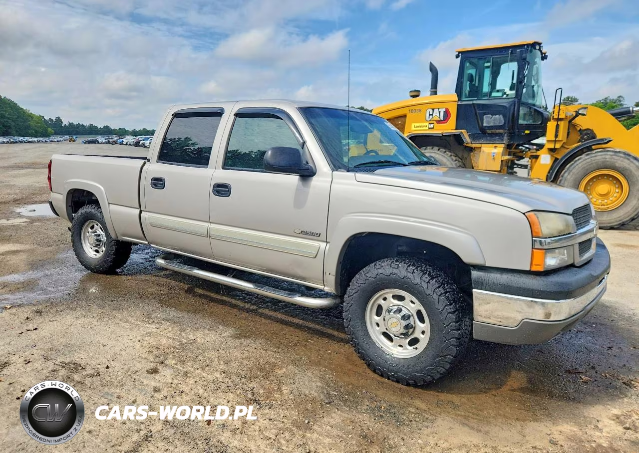 2004 Chevrolet Silverado C2500 VIN:1GCGC23U14F201103 - 4