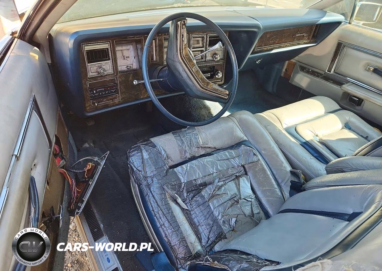 1977 Lincoln Mark V VIN:7Y89A943799 - 9