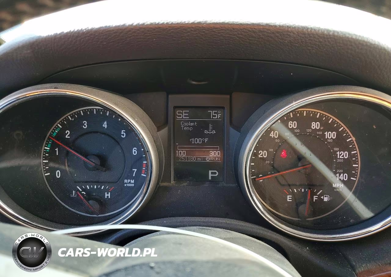 2011 Jeep Grand Cherokee Limited VIN:1J4RR5GGXBC557717 - 9