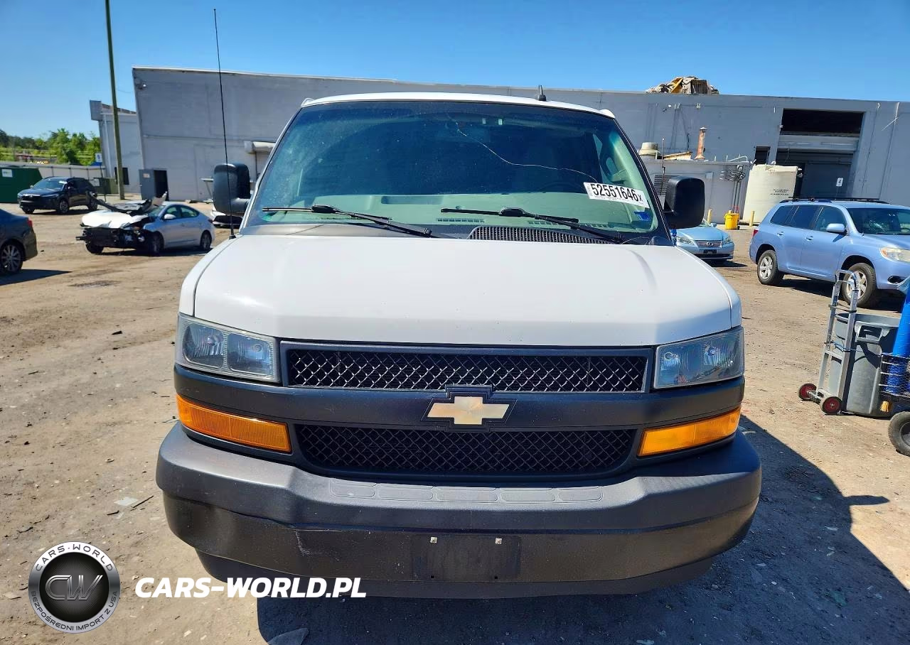 2019 Chevrolet Express G2500 VIN:1GCWGBFG0K1322964 - 5