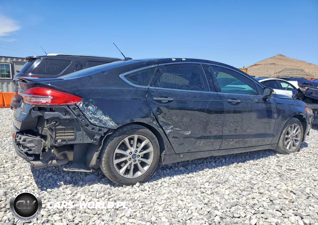2017 Ford Fusion Titanium Phev VIN:3FA6P0SU2HR209828 - 3