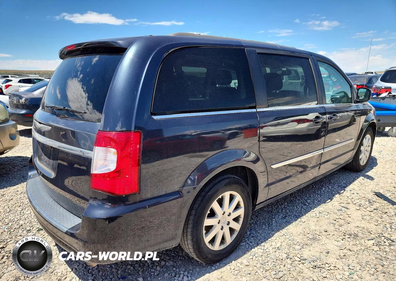 2014 Chrysler Town & Country Touring VIN:2C4RC1BG0ER383174 - 3