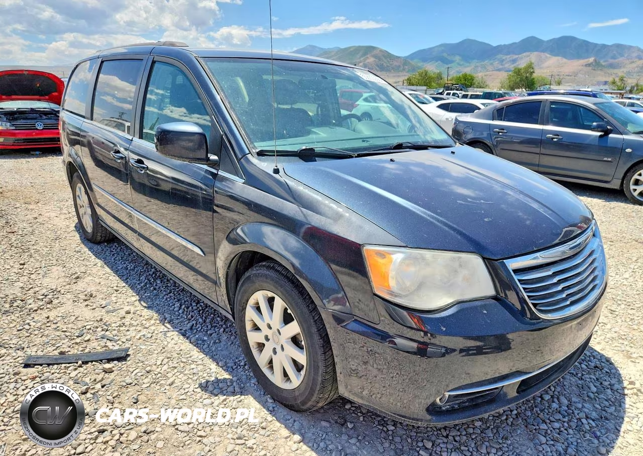 2014 Chrysler Town & Country Touring VIN:2C4RC1BG0ER383174 - 4