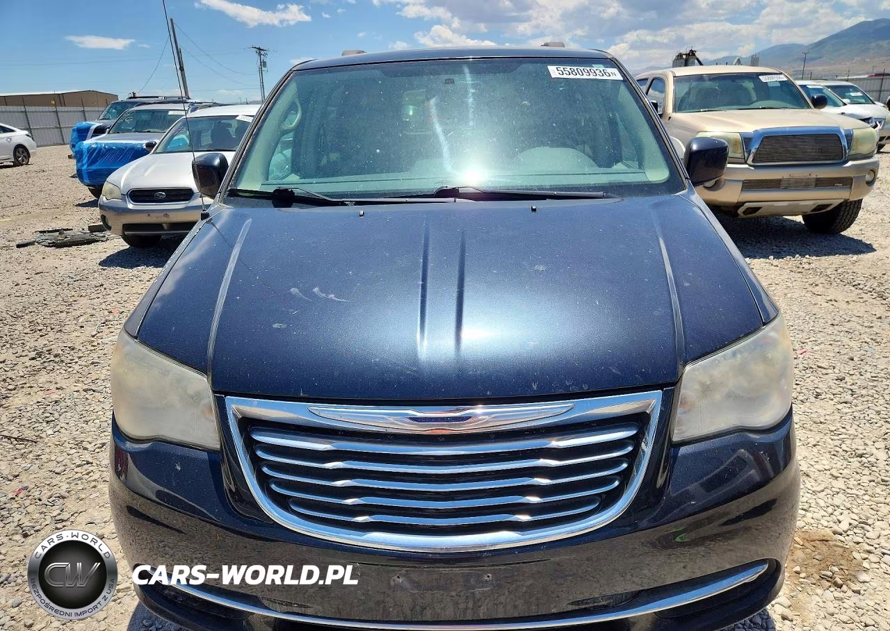 2014 Chrysler Town & Country Touring VIN:2C4RC1BG0ER383174 - 5