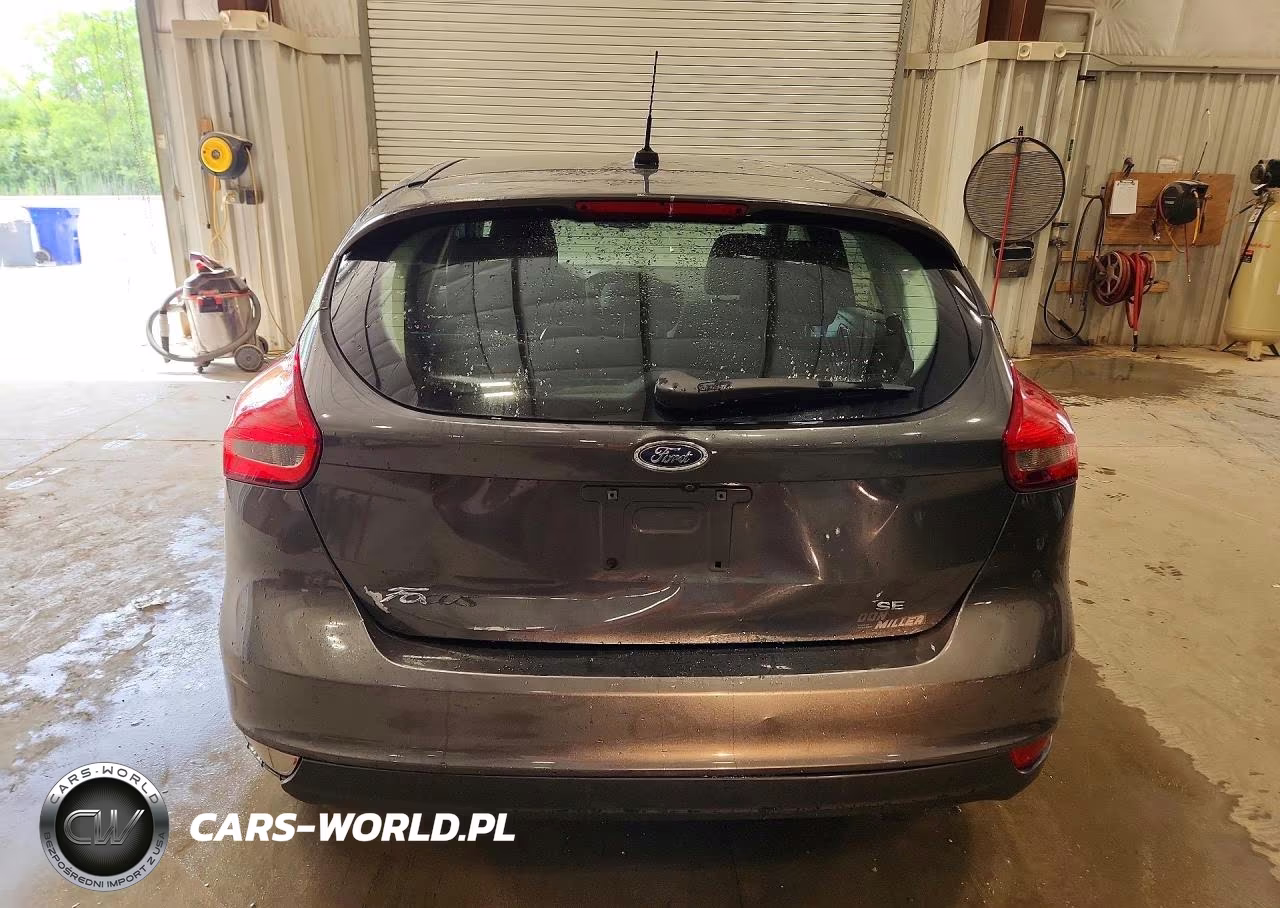 2017 Ford Focus Se VIN:1FADP3K29HL262757 - 6