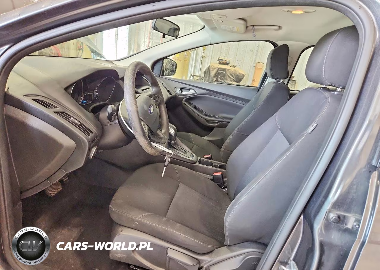 2017 Ford Focus Se VIN:1FADP3K29HL262757 - 7
