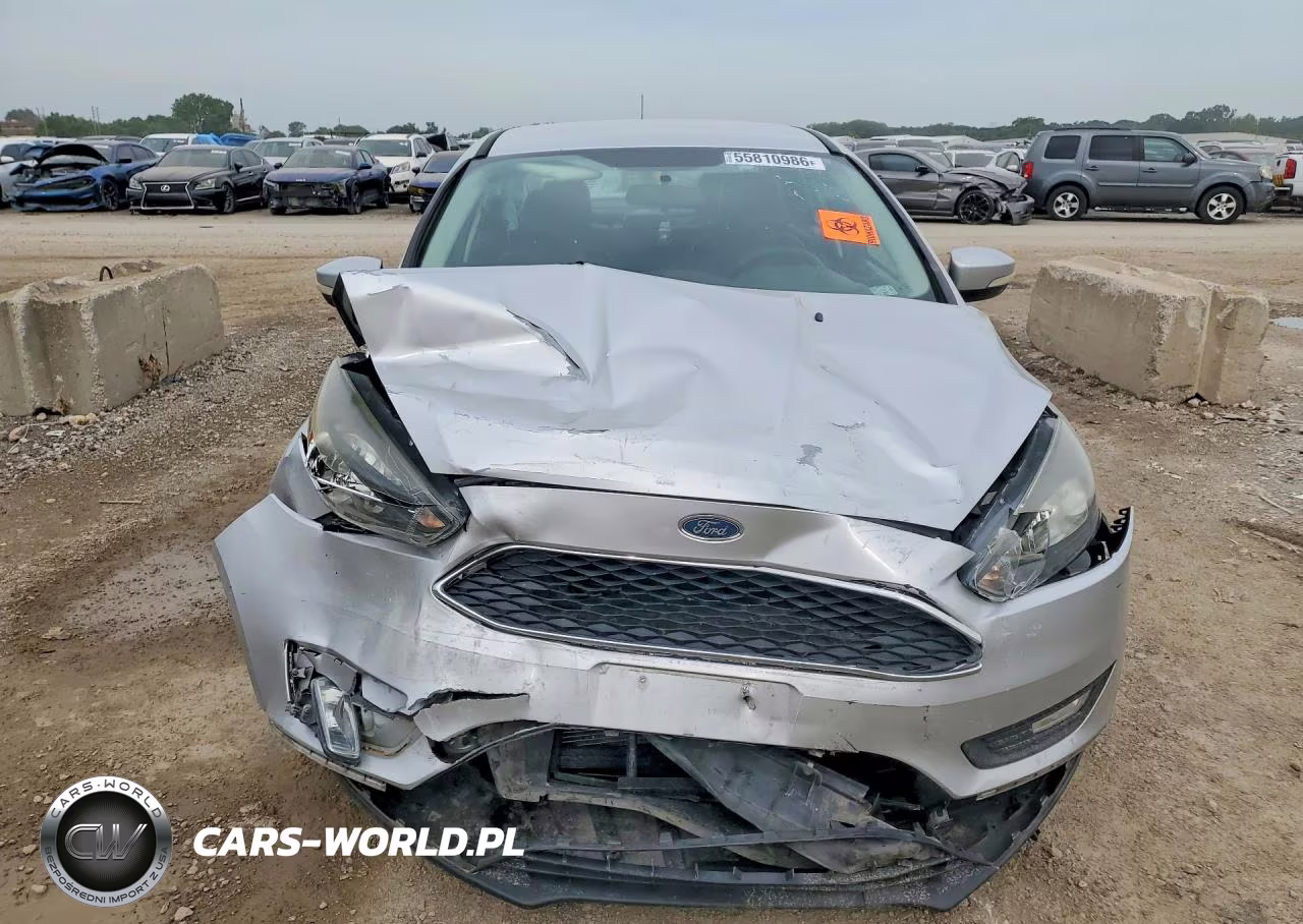 2015 Ford Focus Se VIN:1FADP3F29FL256707 - 5