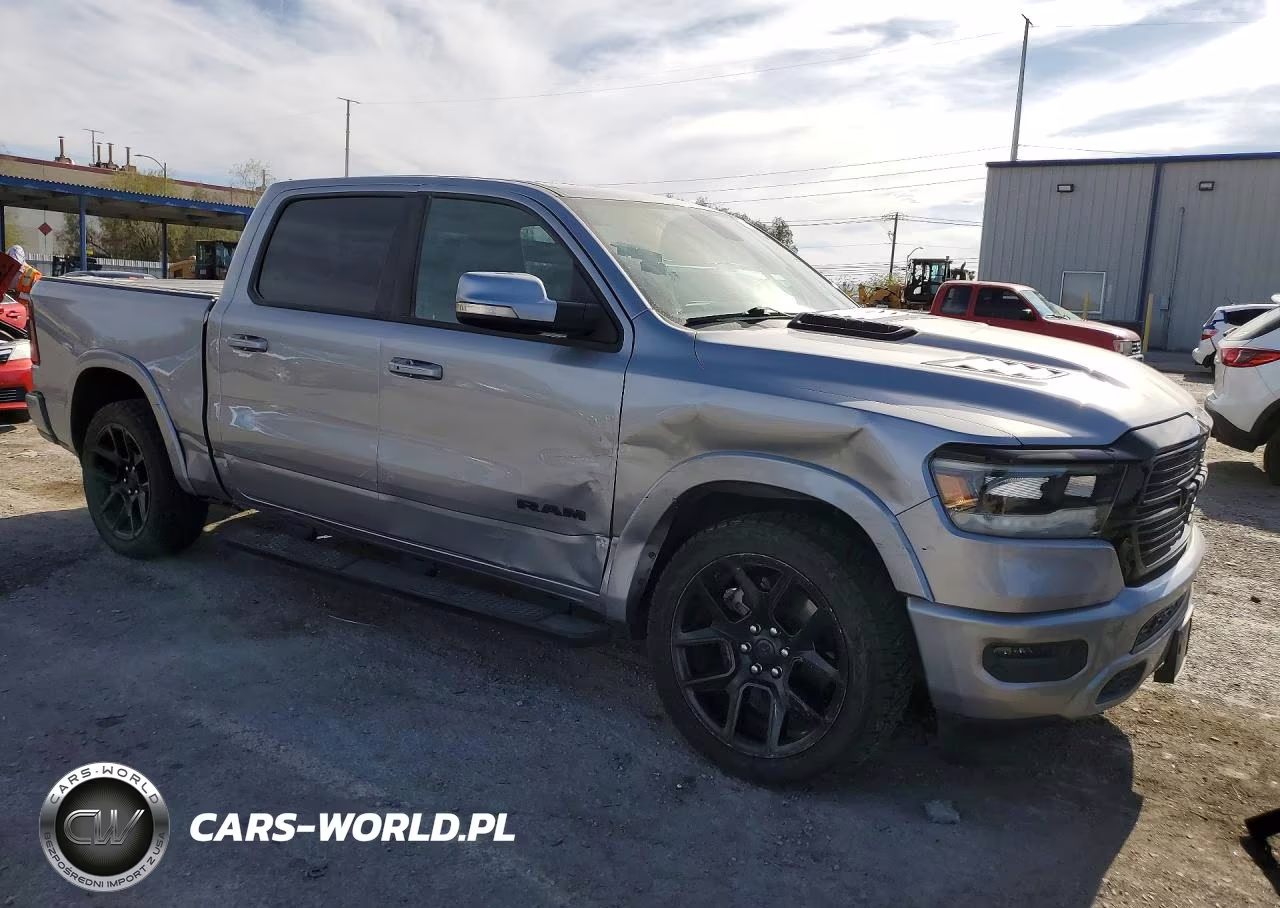 2020 Ram 1500 Laramie VIN:1C6RREJT2LN129942 - 4